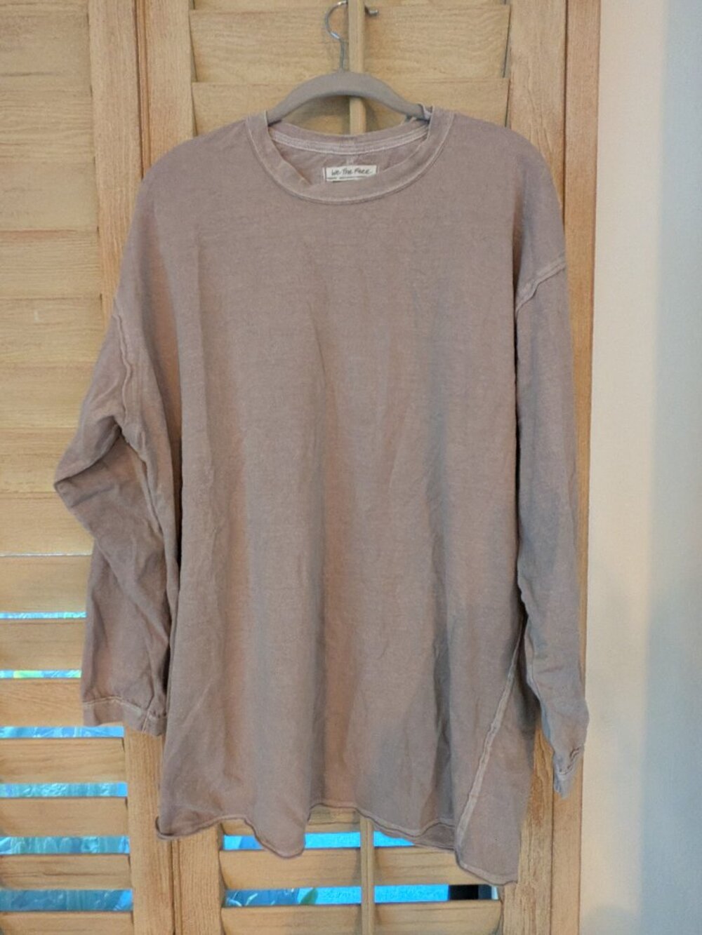 Free People We The Free Women's Washed Taupe Phenom Long Sleeve Regan Tee Sz M